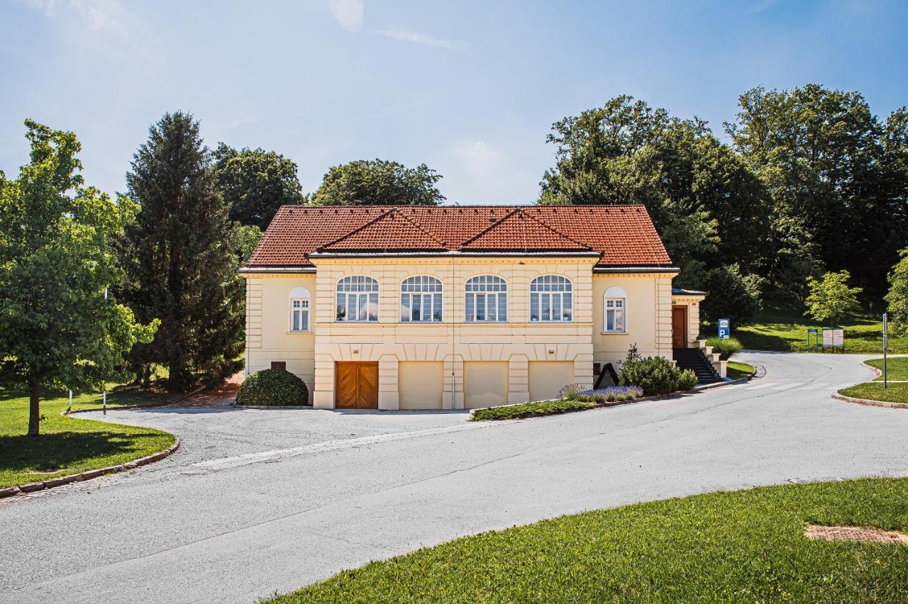 Villa Istenic Bizeljsko Eksteriør bilde